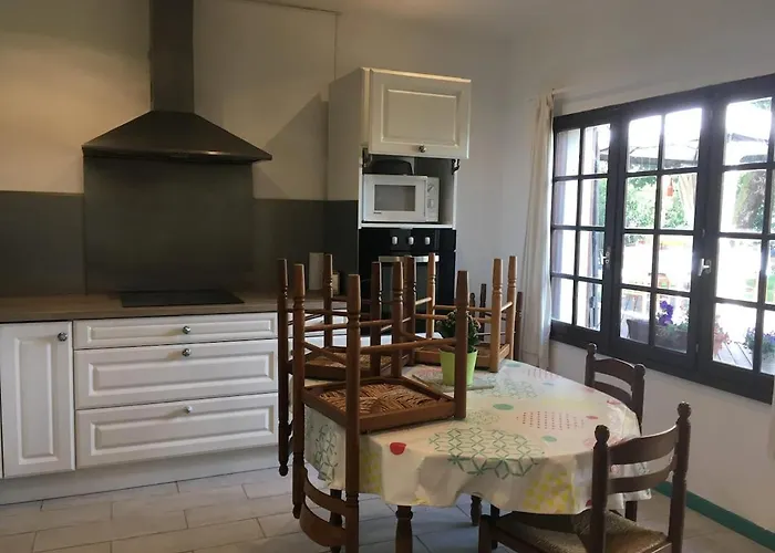 בית נופש Maison Chez Loulou *